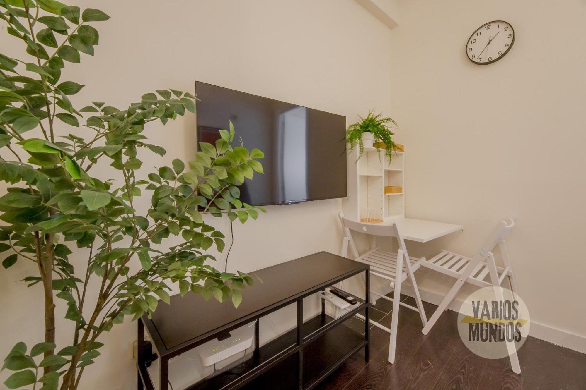 Tiny Apt Para 3Pax En La Plaza De Chueca Madrid Buitenkant foto